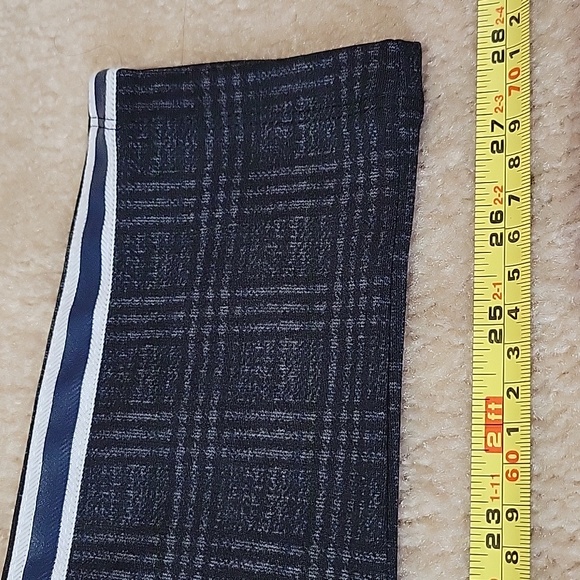 Dynamite Grey Plaid Tuxedo Pattern Highrise Leggings US XS NWT - Picture 8 of 11
